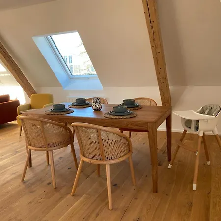 Moderne Maisonette Mit Terrasse *