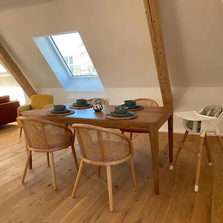 Moderne Maisonette Mit Terrasse *